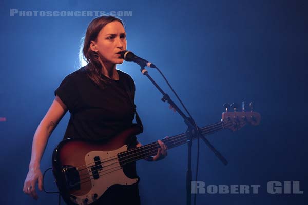 ESBEN AND THE WITCH - 2018-11-29 - PARIS - Point Ephemere - Rachel Anna Davies